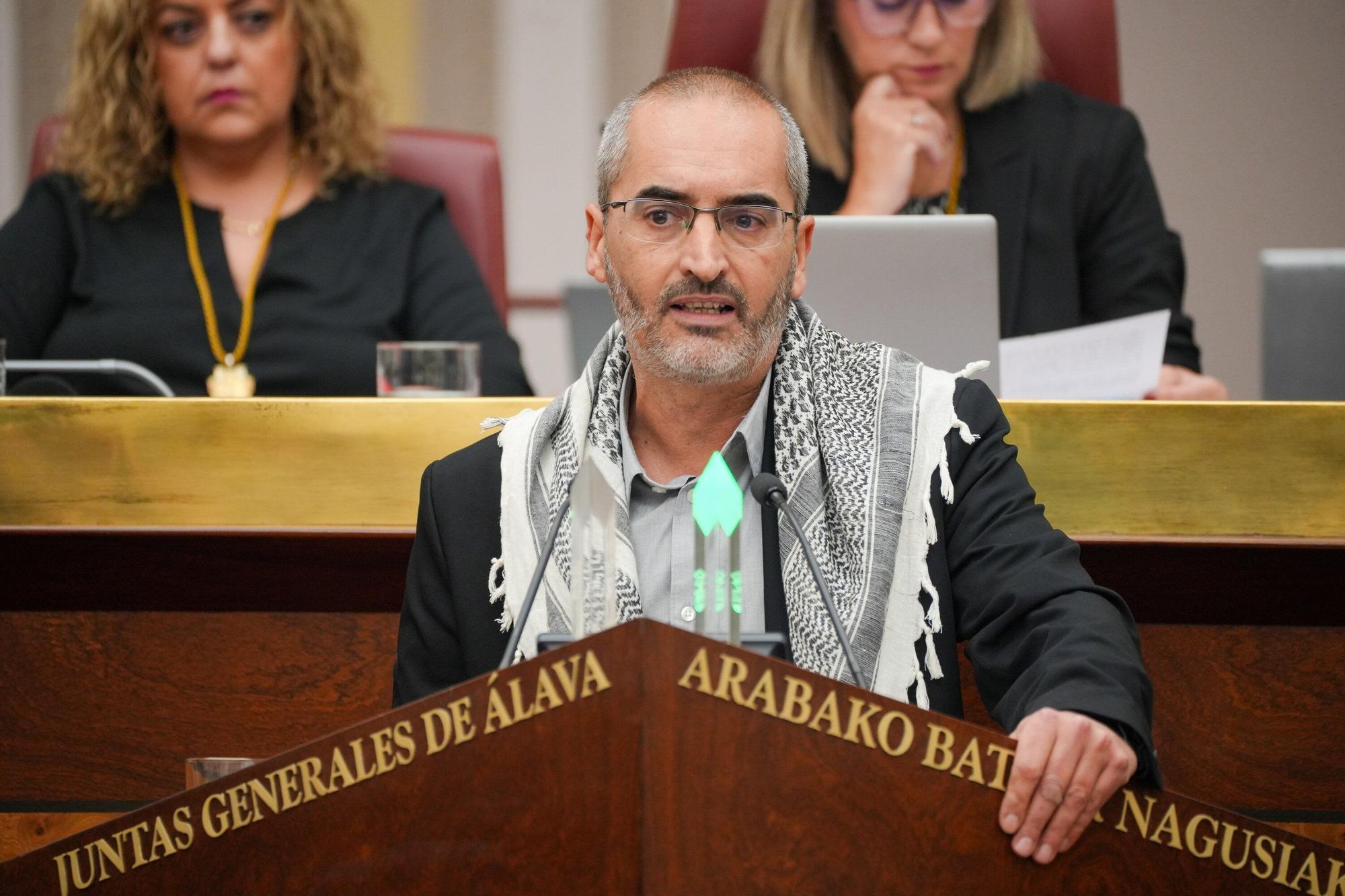 En imágenes: Pleno Tradicional de noviembre de Juntas Generales