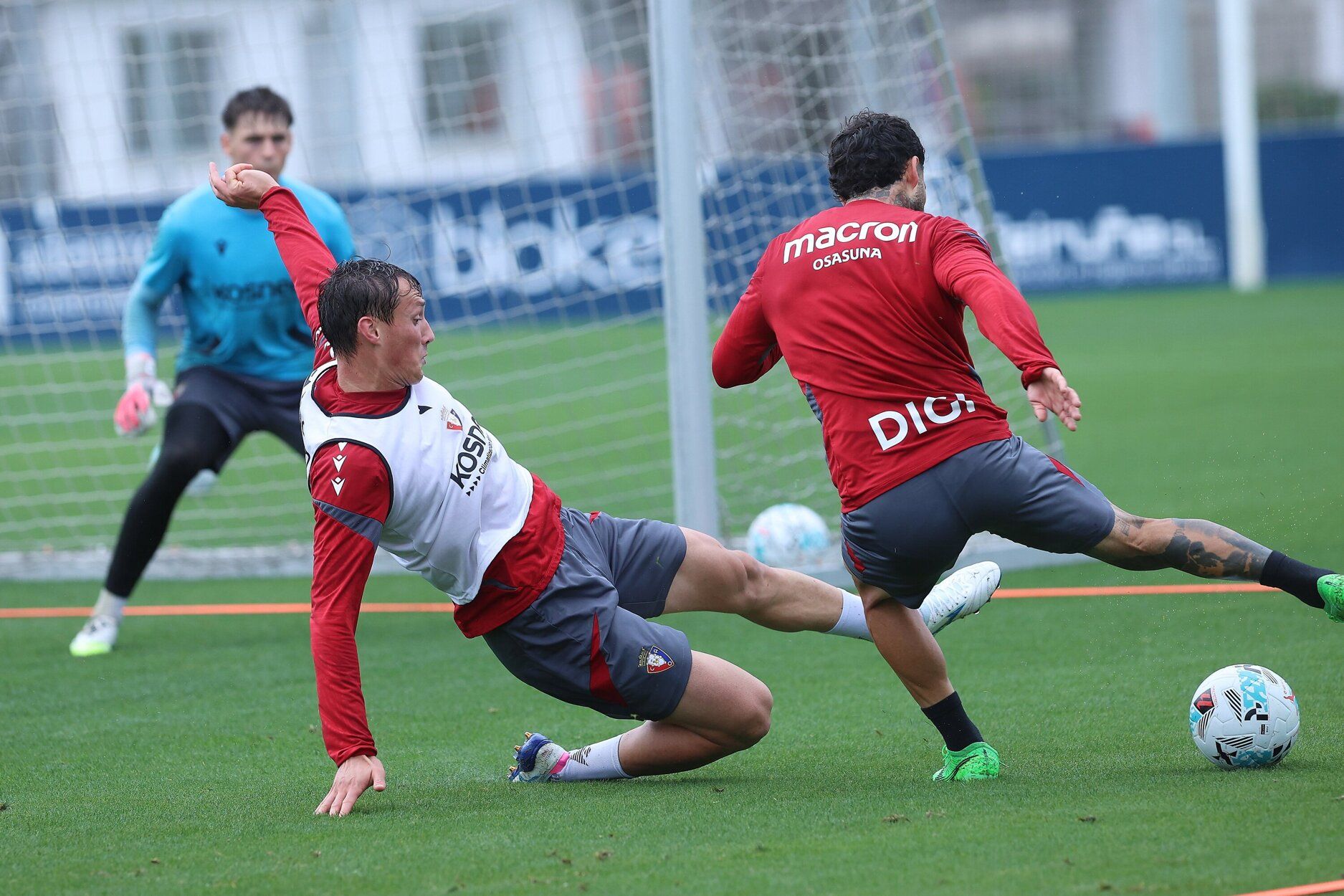 Fotos del entrenamiento de Osasuna (21/09/2025)