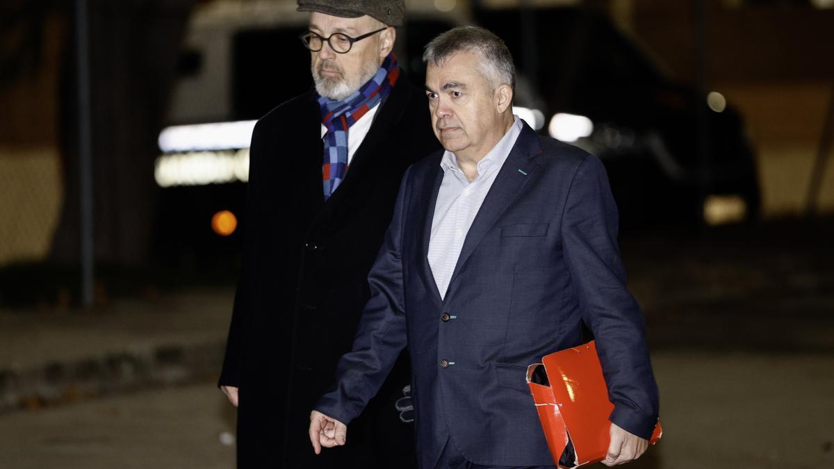 Santos Cerdán a su salida de la cárcel se Soto del Real.