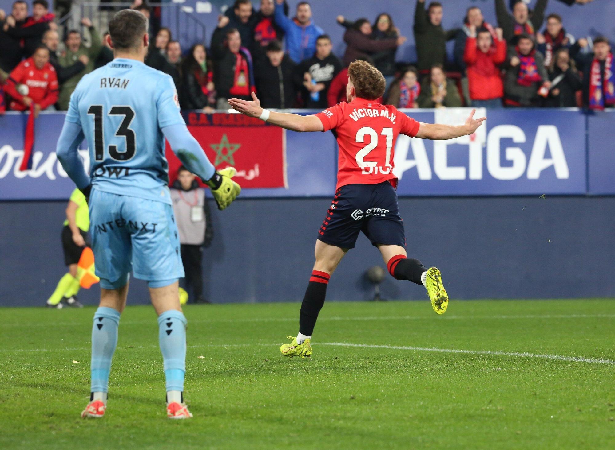 Fotos del partido Osasuna-Levante