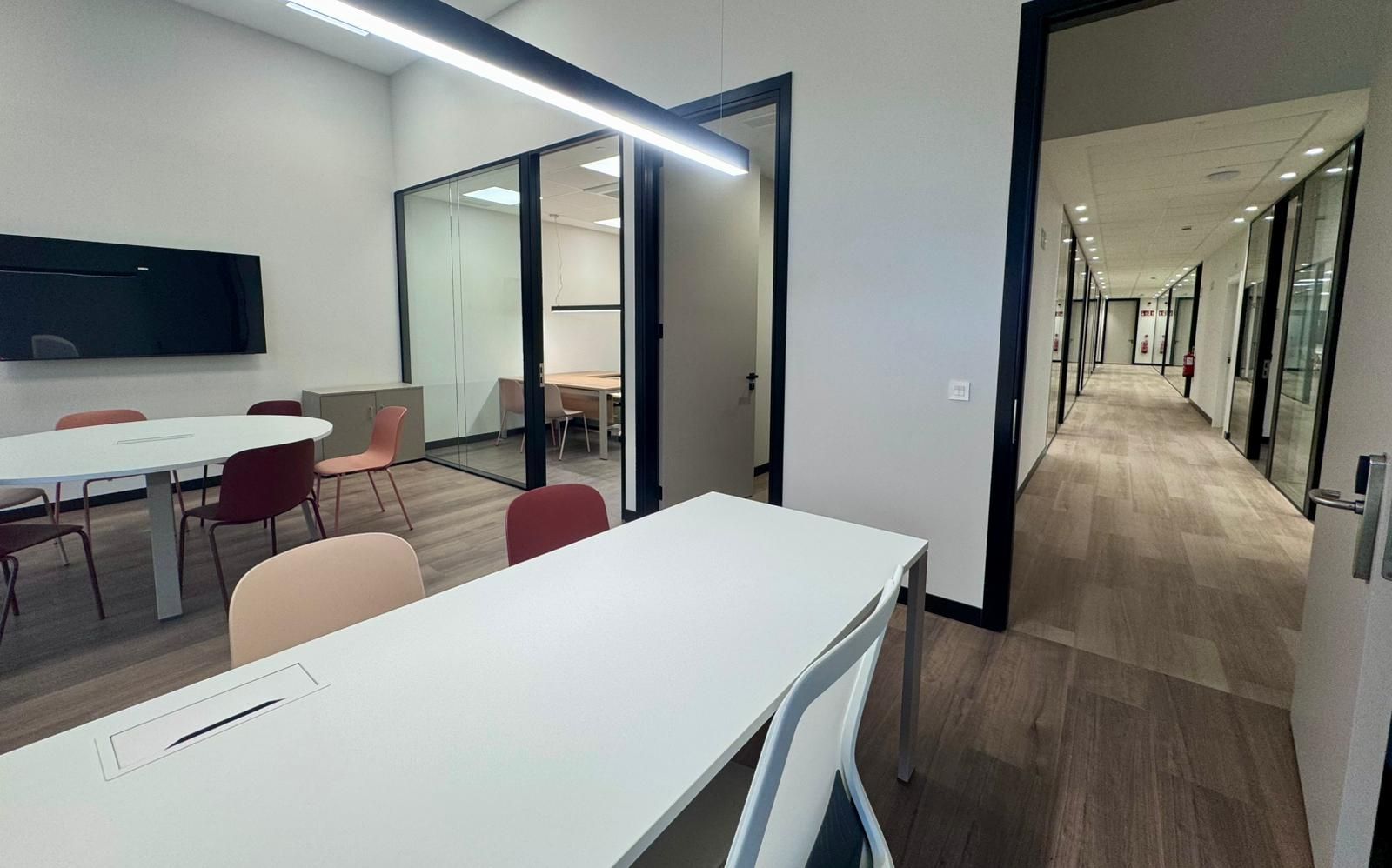 En imágenes: nuevo euskaltegi de Txorierri en Derio