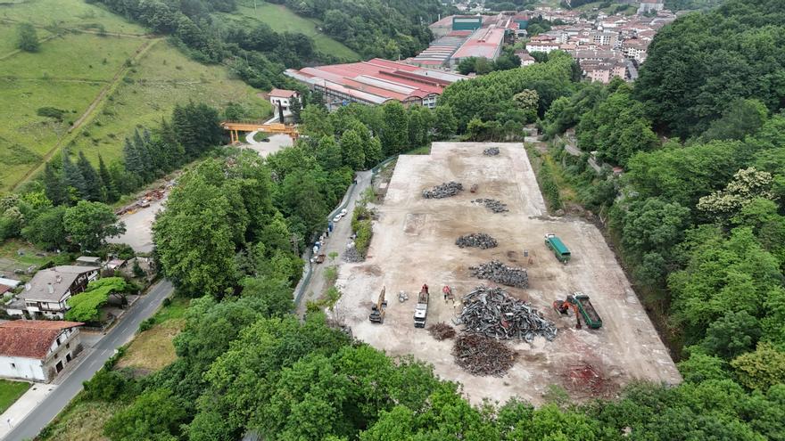 Arcelor Mittal derriba la planta de Luberrondo en Lesaka