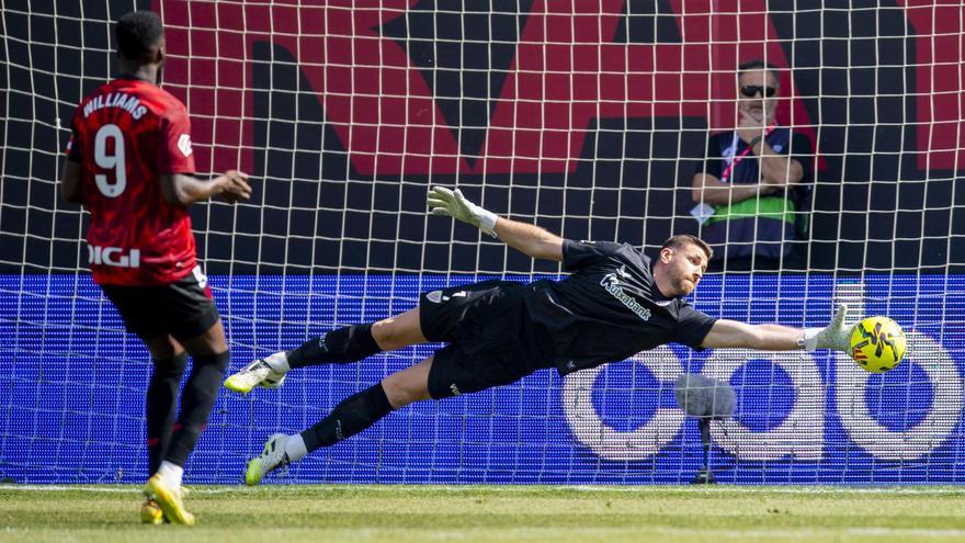 Las notas de Pako Ruiz: Unai Simón permite puntuar