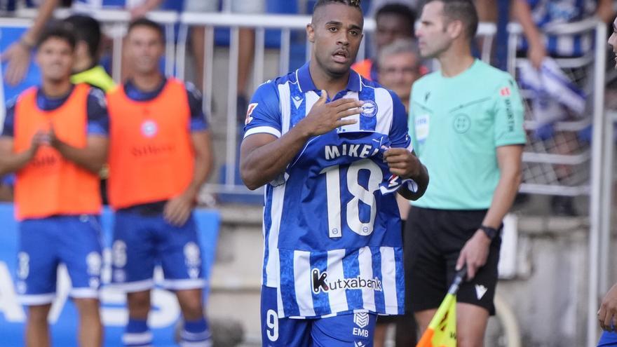 En el derbi contra Osasuna se vivió el apoyo a Mikel Rodríguez