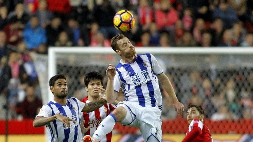 El Molinón se deprime