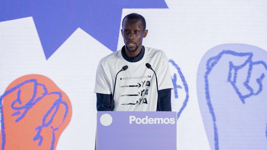 Podemos exige explicaciones a Marlaska por la "brutalidad policial" contra Serigne Mbaye