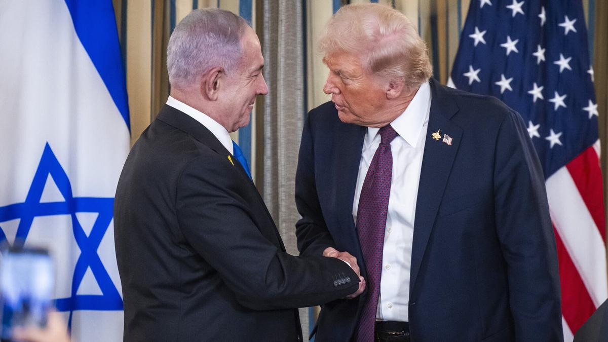 Trump y Netanyahu se reúnen en la Casa Blanca en Washington.