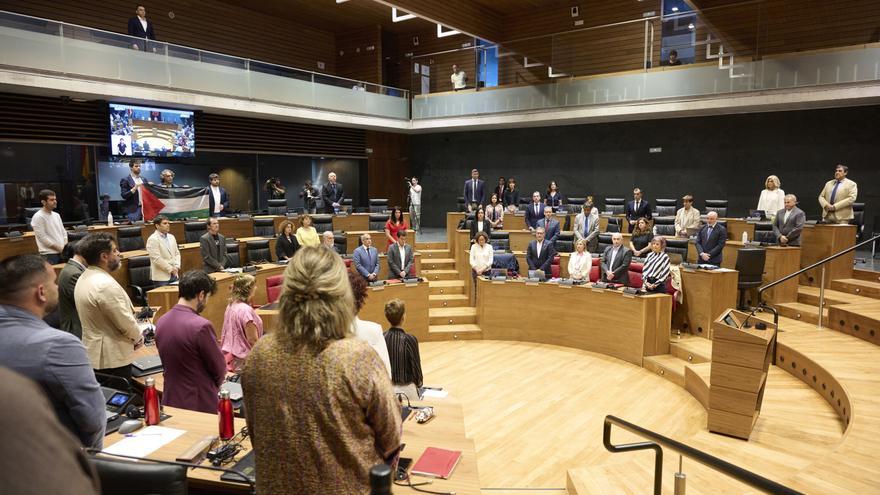 Fotos del pleno del Parlamento de Navarra (primero del curso 2025-26)