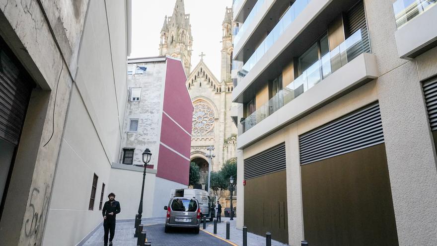 Bilbao se deshace de un callejón y gana una calle