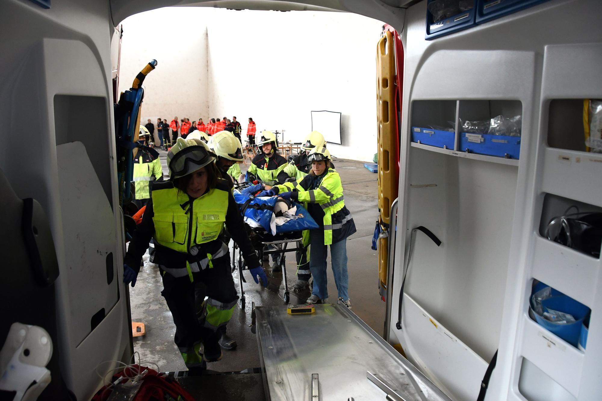 Las sirenas rompen el silencio de Elizondo