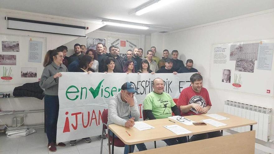 ESK denuncia el despido de un huelguista de Enviser y llama a la movilización de los jardineros de Vitoria