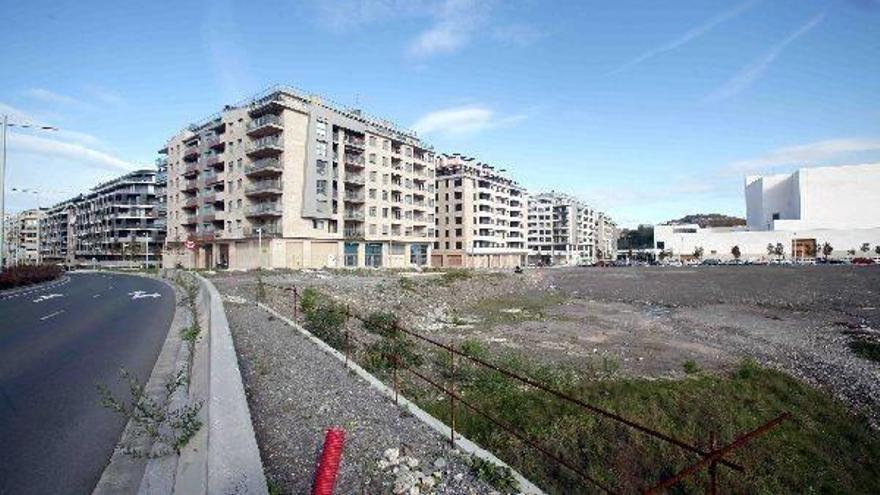 El Consistorio suspende &quot;temporalmente&quot; el contrato para construir la estación en Atotxa