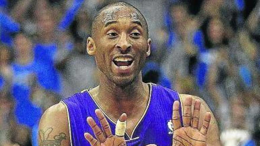 Kobe Bryant supera a Shaquille y ya es el quinto máximo anotador de la historia