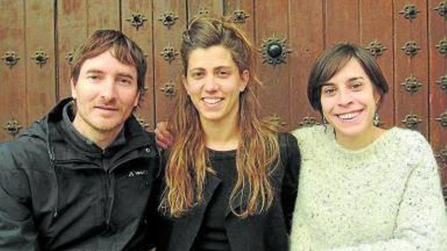 Gorka Iguiñiz, Renata del Coso y Ane Iturmendi.