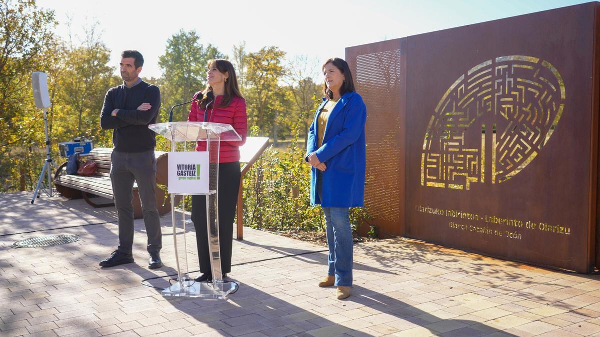 Inauguración del nuevo laberinto vegetal de Olarizu