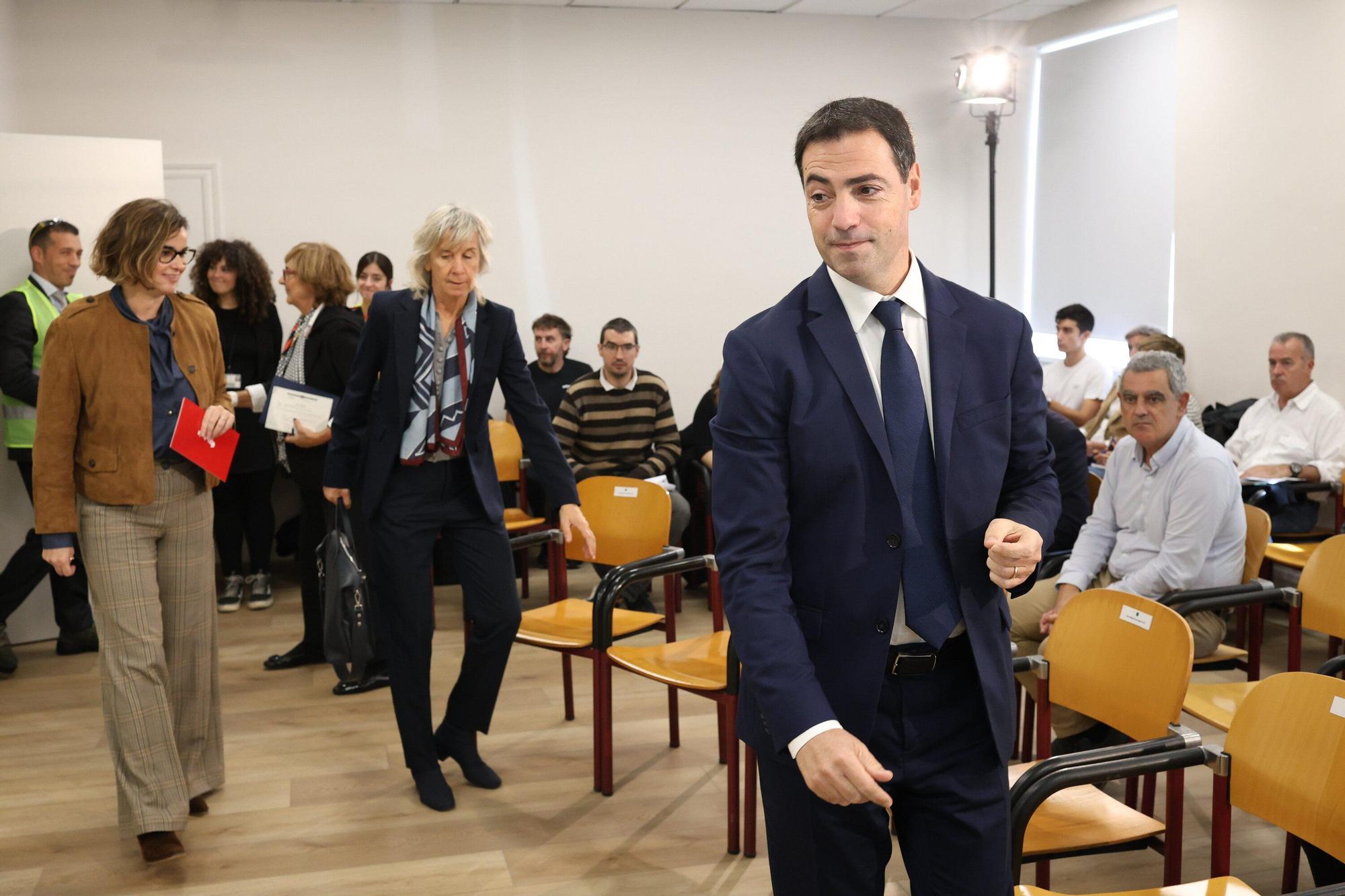 En imágenes: Pradales pone a Vicrila como "ejemplo" industrial que ha sabido enfrentar dificultades