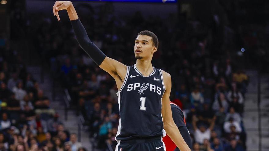 Wembanyama da alas a unos San Antonio Spurs de récord