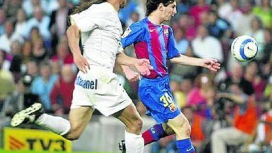 Messi, en el instante previo a marcar su gol ante el Albacete.