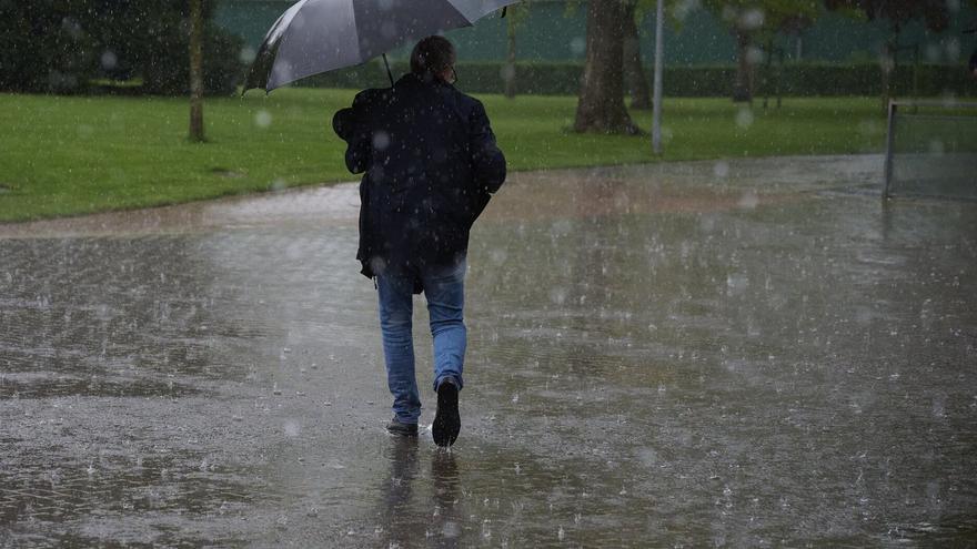 Una fuerte tormenta en Estella baja 10 grados la temperatura