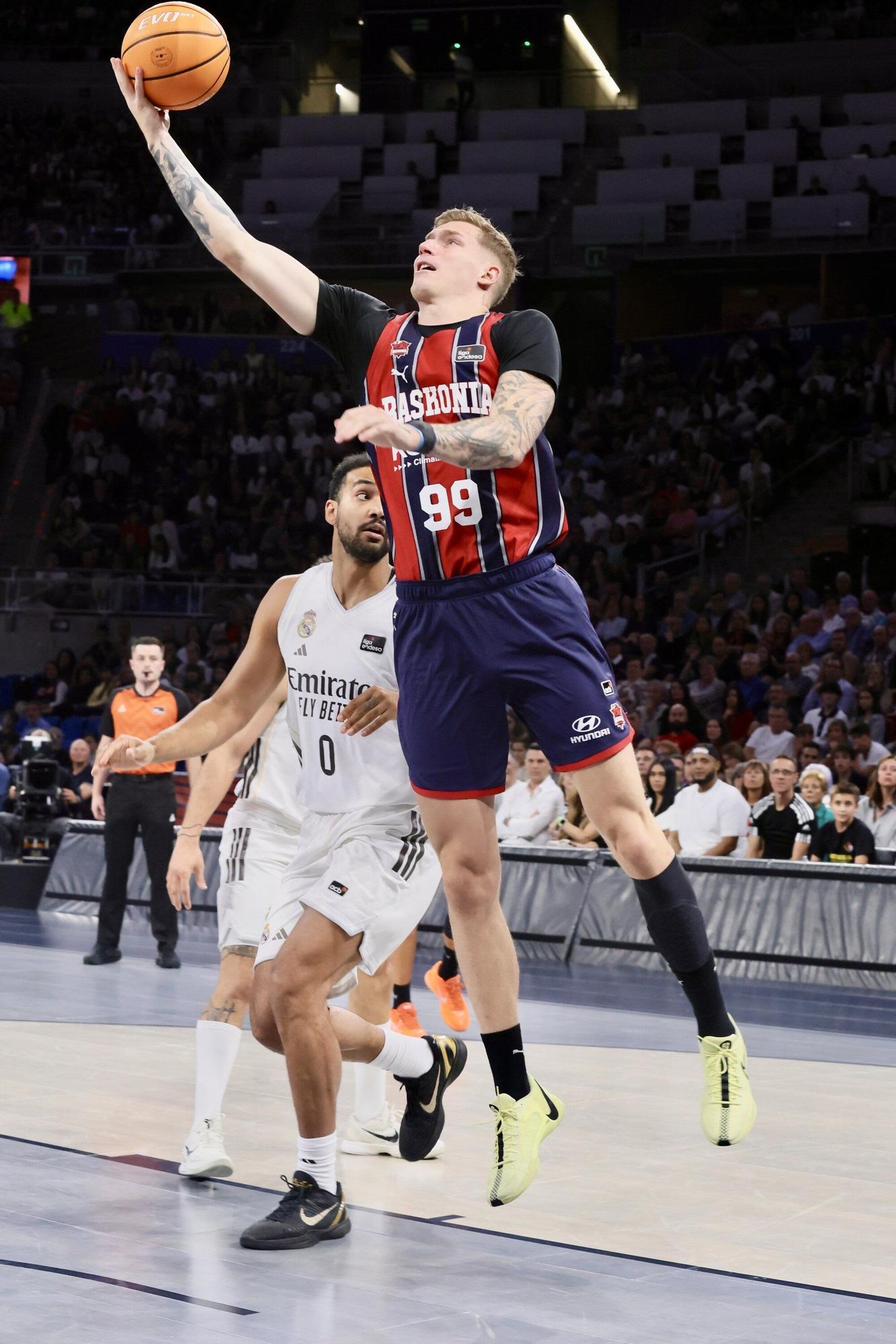 En imágenes: Así está siendo el Baskonia - Real Madrid