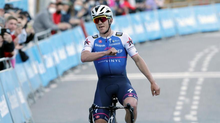 Evenepoel, el chico maravilla, está de vuelta