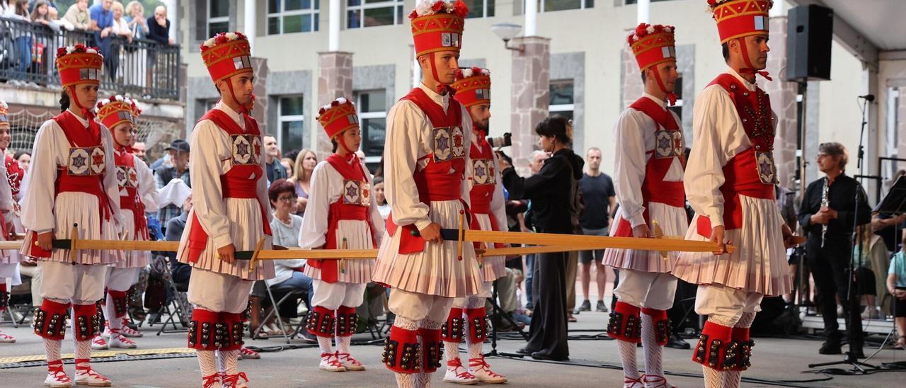 Sin mugas, pero con música y danzas, para celebrar los 1.000 años de &#039;Ipuskoa&#039; en Berastegi
