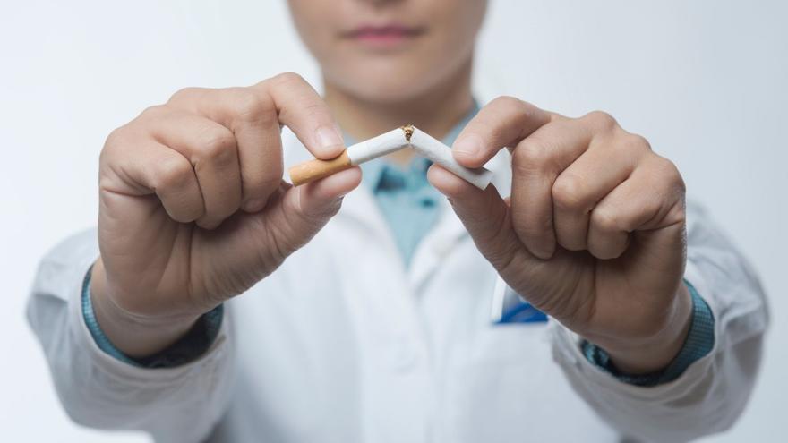 Osakidetza lanza una nueva campaña para que las mujeres de 40 a 70 dejen de fumar