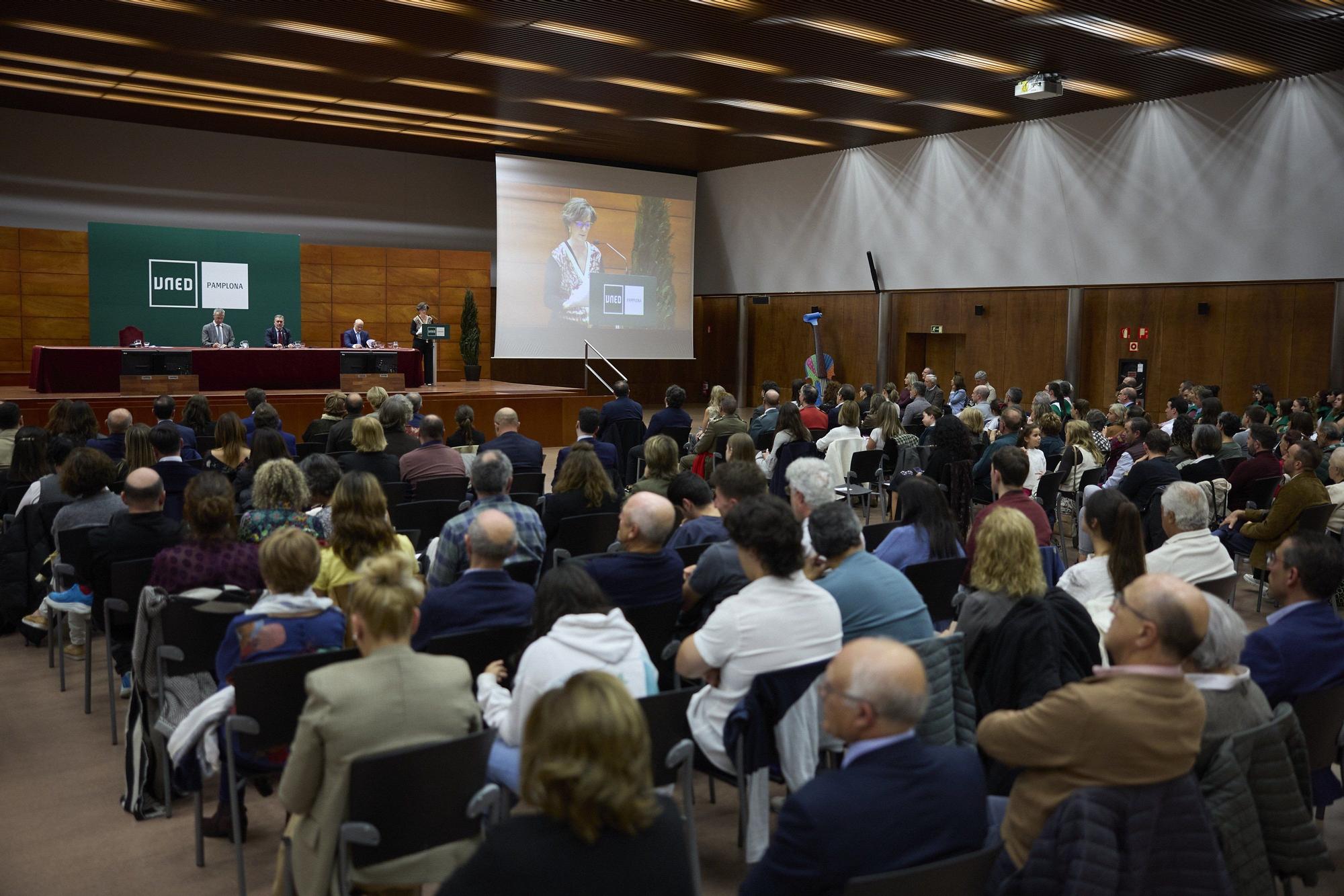 Acto de apertura del curso 2025 - 2026 en la UNED en Pamplona