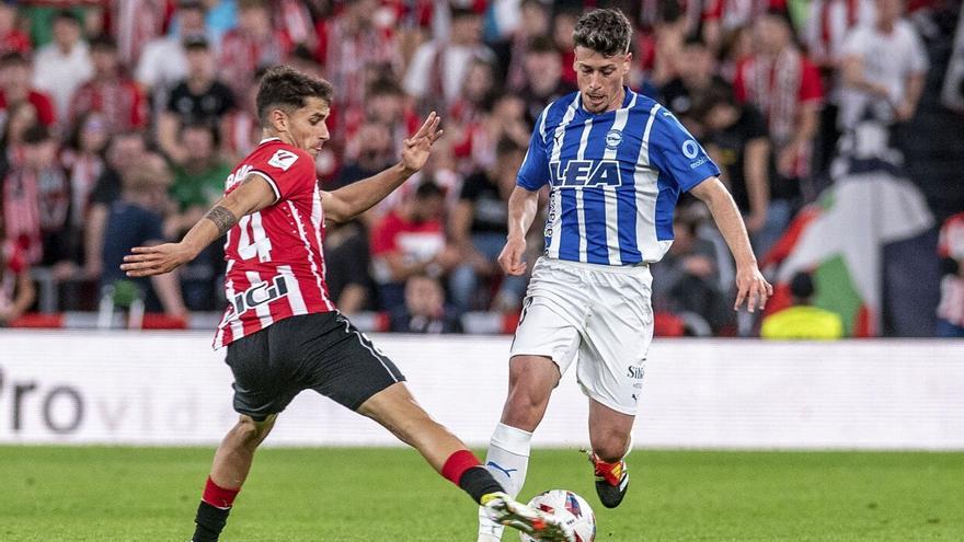 Paso al frente de Antonio Blanco en el Alavés