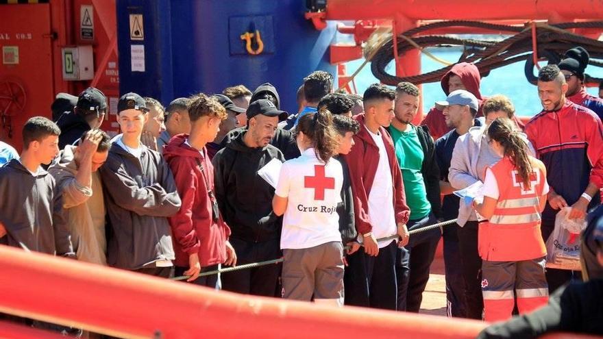 Rescatados 160 inmigrantes de cinco pateras en el Estrecho