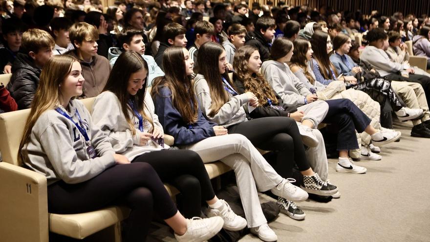 Vitoria-Gasteiz ofrece 237 actividades educativas para el curso 2025-2026