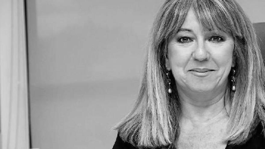 &quot;O los periodistas ponemos pie en pared o fagocitan este oficio&quot;