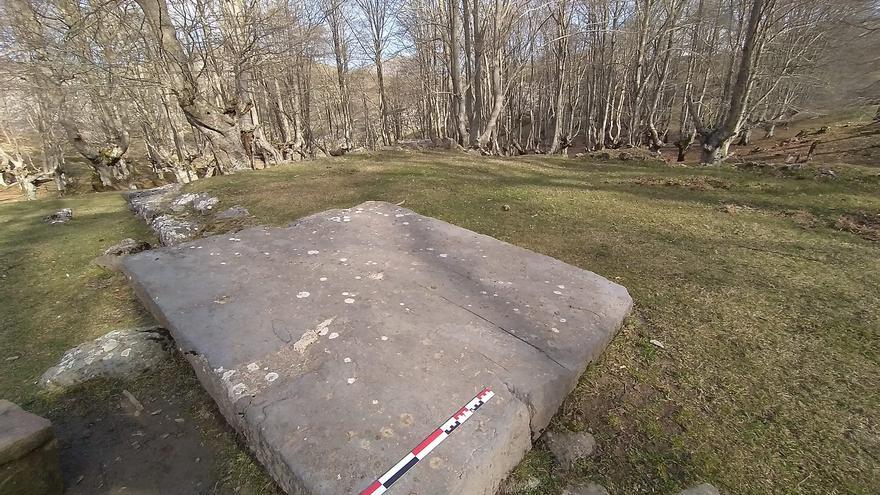 La mesa del refugio de Iberdrola