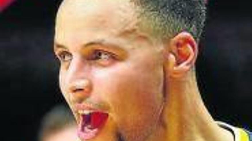 Los 40 puntos de Stephen Curry tumban a los Clippers de Chris Paul