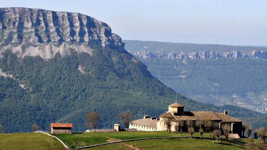 La ermita más espectacular "está en la sierra más bonita de Navarra", según la revista Viajar