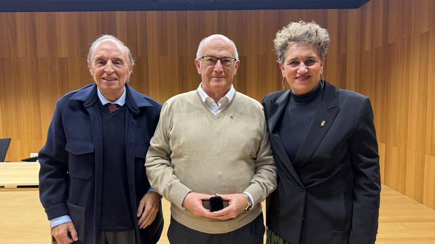 El ex-alcalde de Azkoitia, Javier Zubizarrreta, recibe la H de Oro de la Fundación Hurkoa