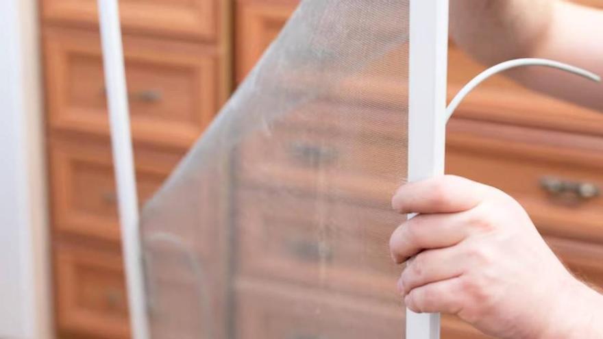 Cómo elegir la mejor mosquitera, según la OCU