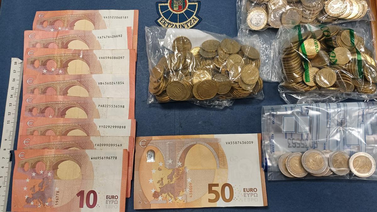 Imagen del dinero incautado