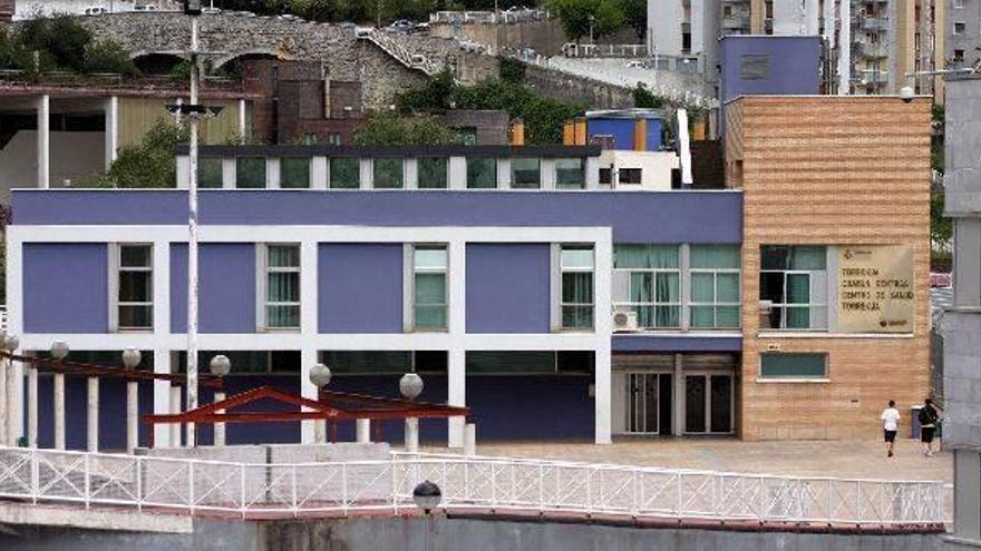 Vista del edificio del centro de salud de Torrekua, que se convertirá en un centro social para los jubilados de Amaña y Legarre cuando empiece a funcionar el hospital de subagudos.