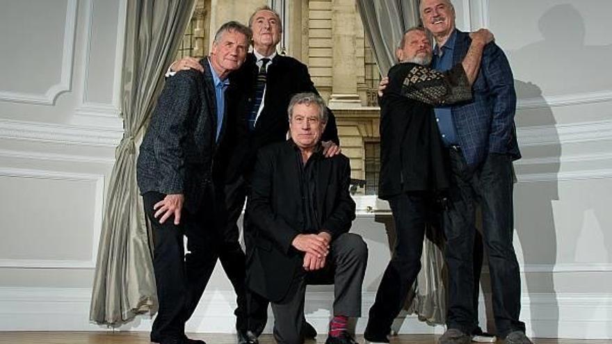 Los Monty Python regresan con su humor surrealista 30 años después