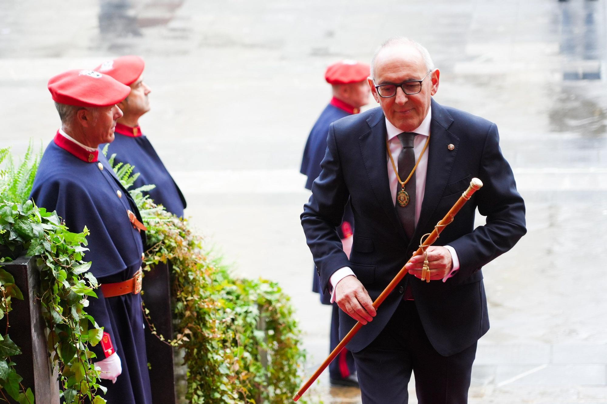 En imágenes: Pleno Tradicional de noviembre de Juntas Generales