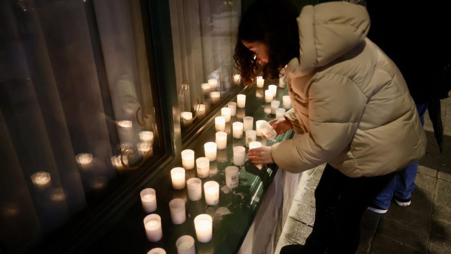 La Noche de las Velas celebra su XXV aniversario con actividades infantiles, una visita histórica, espectáculo pirotécnico, coros y vino caliente