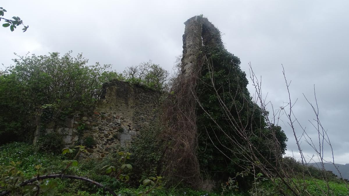 Ruinas de la ermita de Lamiaran