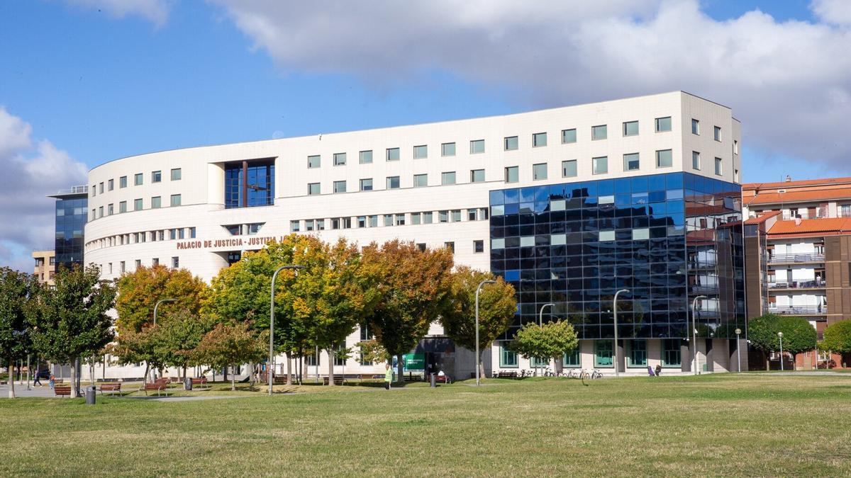Exterior del Palacio de Justicia de Navarra.