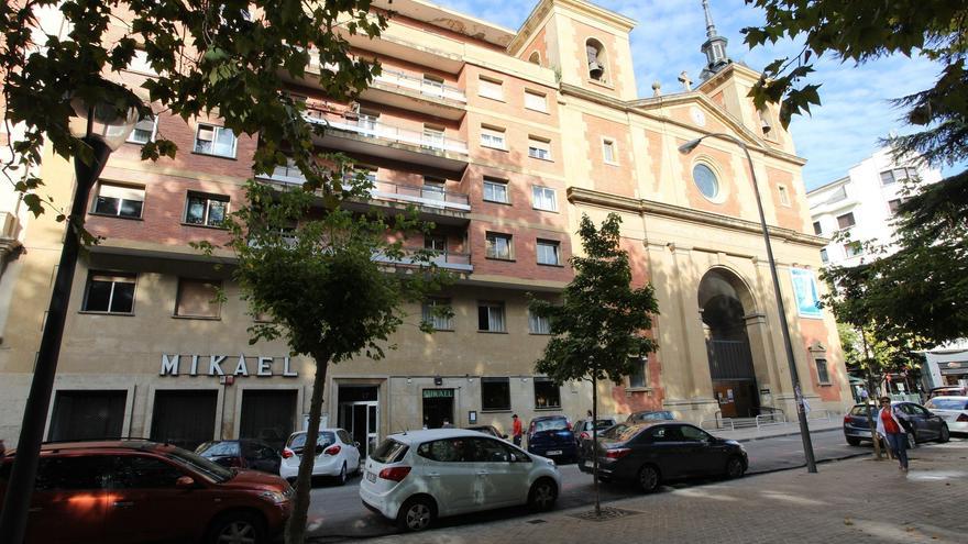 La iglesia de San Miguel de Pamplona acoge una vigilia de oración por la paz mundial