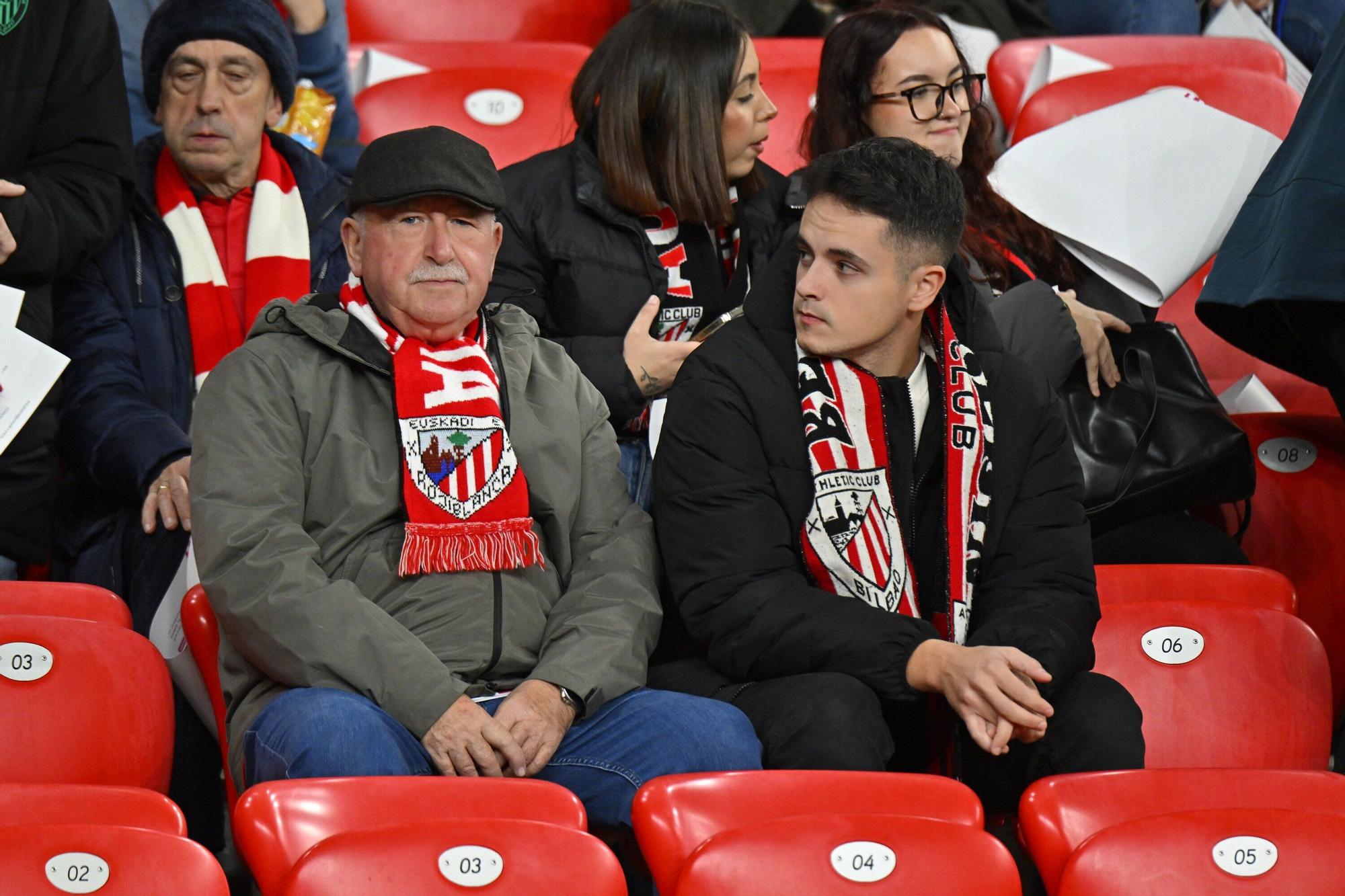 En imágenes: ¿Has estado en San Mamés viendo el Athletic-Real Oviedo? Búscate en nuestra galería de fotos