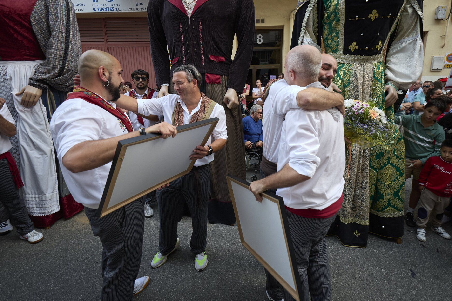 Fotos de la despedida de los gigantes en fiestas de Burlada