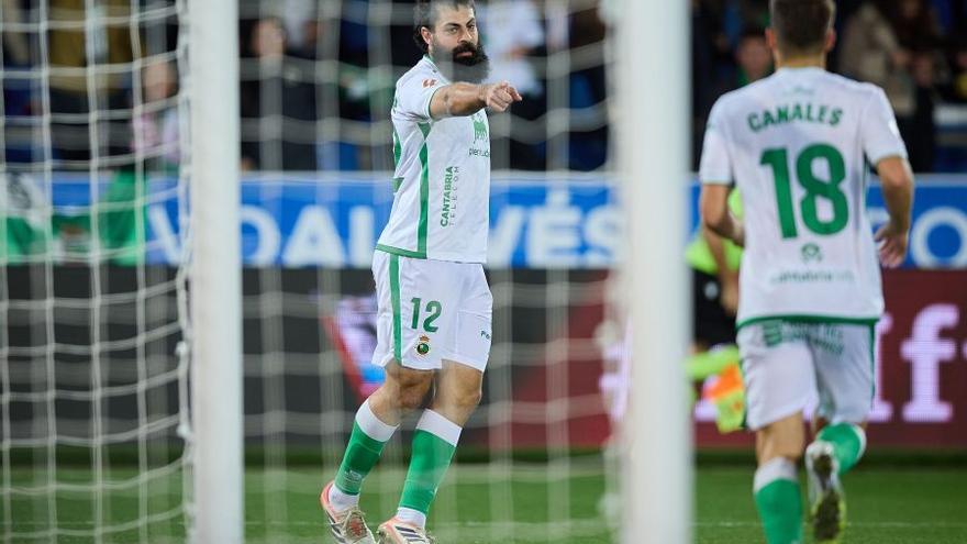 Asier Villalibre iguala su mejor marca en liga