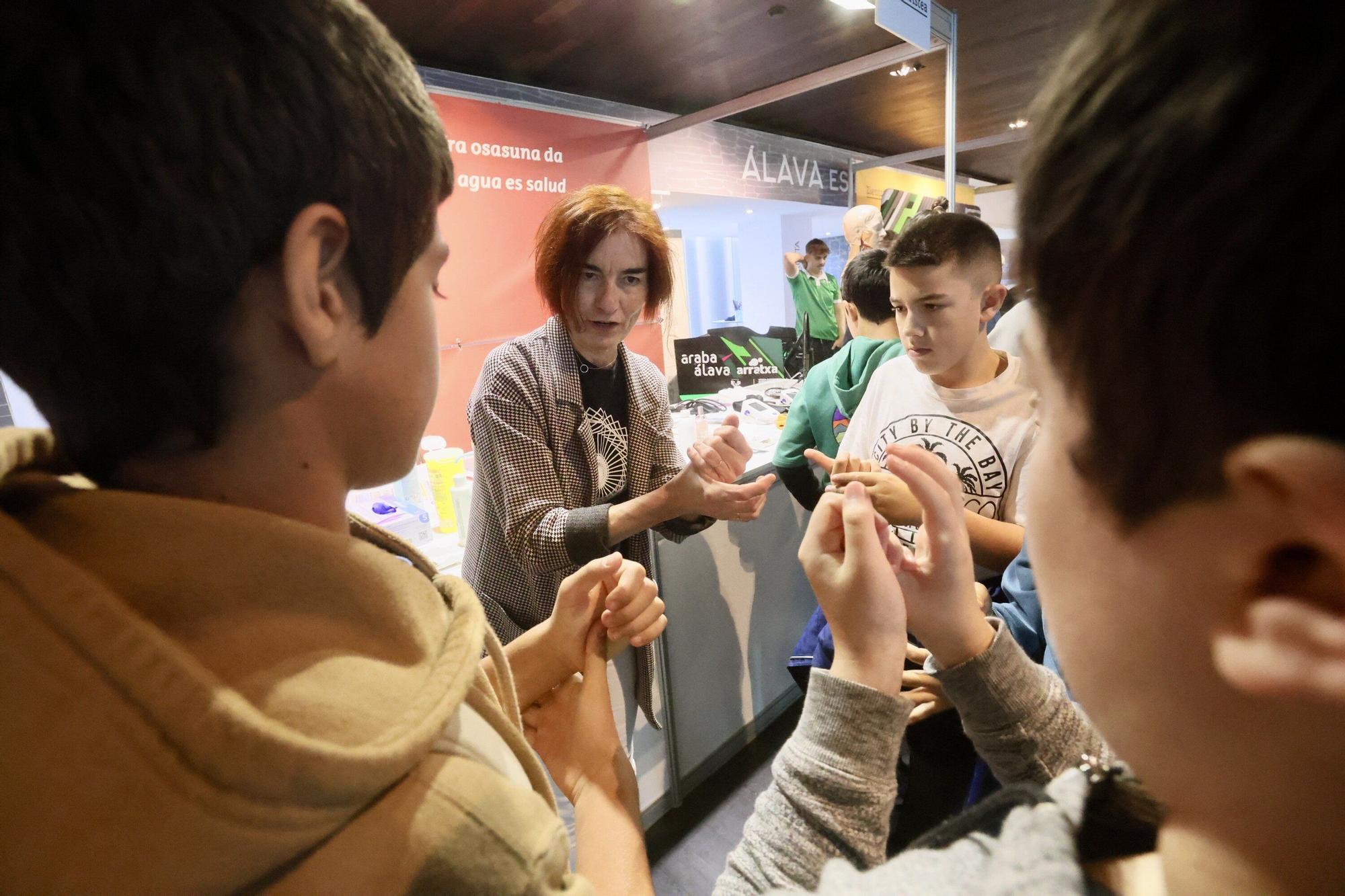 En imágenes: El Museo Bibat abre sus puertas a la ciencia