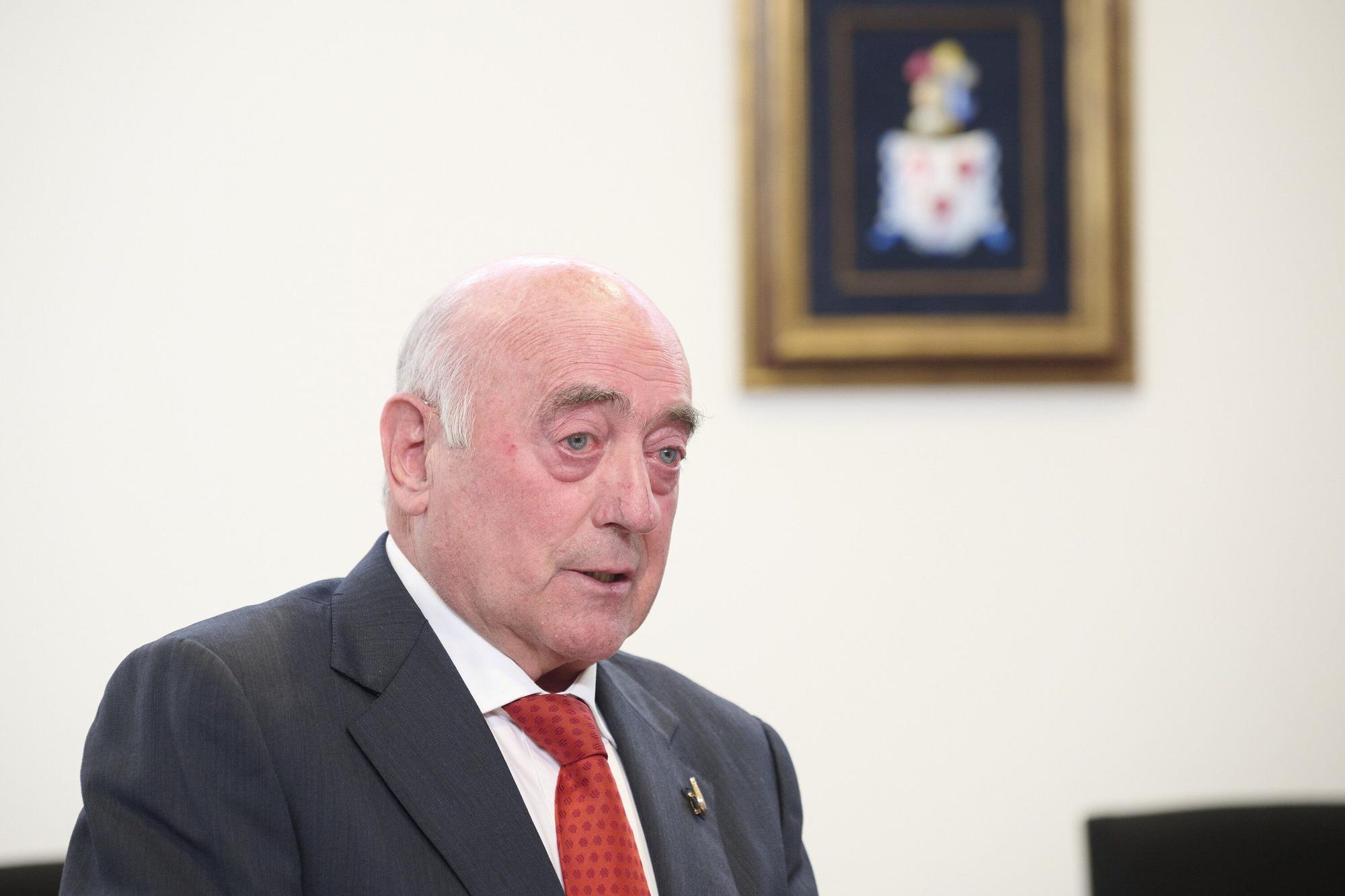 Homenaje a los tres exalcaldes de Zizur Mayor